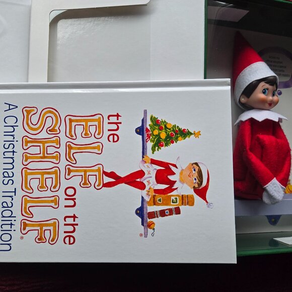 COPY - Elf on the Shelf Girl Doll and Book for a Childs Christmas Memories (NWT) - Picture 5 of 6